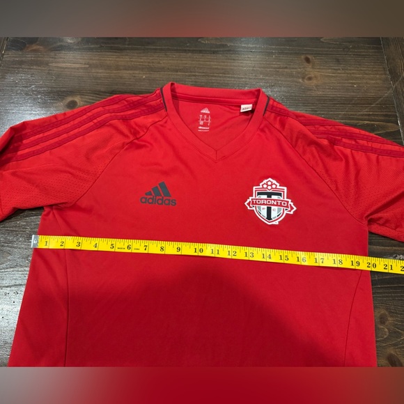 Toronto FC TFC MLS Soccer Football Jersey - Picture 7 of 9